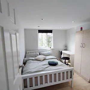 https://christoforos-friendly-environment-london.brighton-hotels-england.com